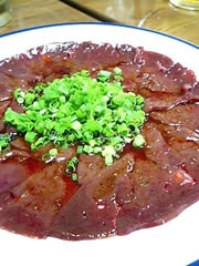 五郎八(いろは)で馬刺し