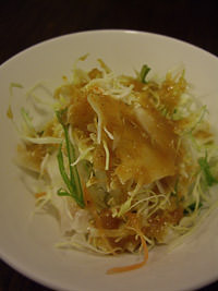 煮こみの製麺所