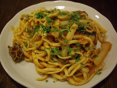 煮こみの製麺所